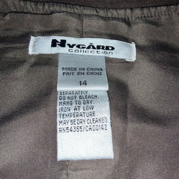 Beautiful embroidered skirt size 14 - Picture 3 of 3